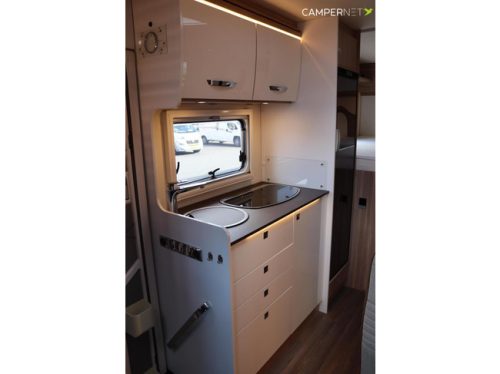 B&uuml;rstner Lyseo M Harmony Line 170hp Automatic | Single beds | Inverter | Roof air conditioning | Awning | Towbar | Bike rack | Bearlock | Solar photo: 12