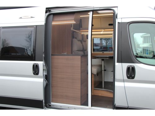 Adria Sun Living 65 SL Single beds - 160HP AUTO photo: 12