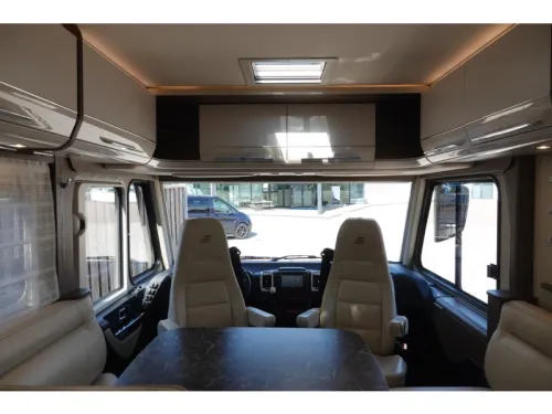Hymer B-Klasse 704 PL 2-Personen-Ausf&uuml;hrung Foto: 10
