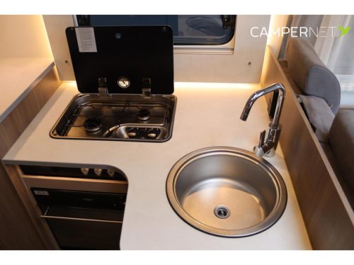 Carado T338 165PS Automatik | BR System | LPG Anlage | L&auml;ngsbetten | Wechselrichter | Lithium | Backofen | Solarpaneele | Bearlock | Editio Foto: 12