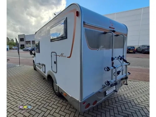 B&uuml;rstner Nexxo 660 Compact / Solarpaneele Foto: 3