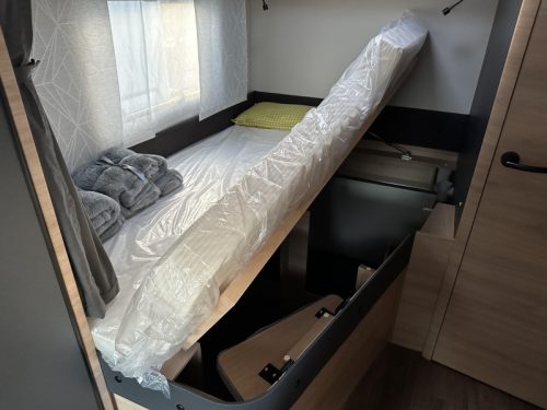 Knaus L!ve Wave 650 MF AUTOMATIC + POP-TOP ROOF  photo: 11