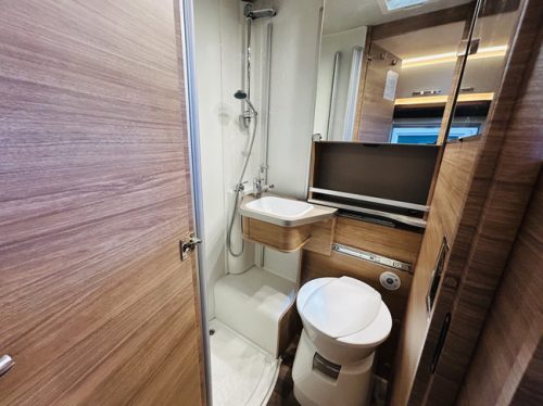 Weinsberg CaraCompact Edition Pepper 600 MEG Single beds! photo: 14