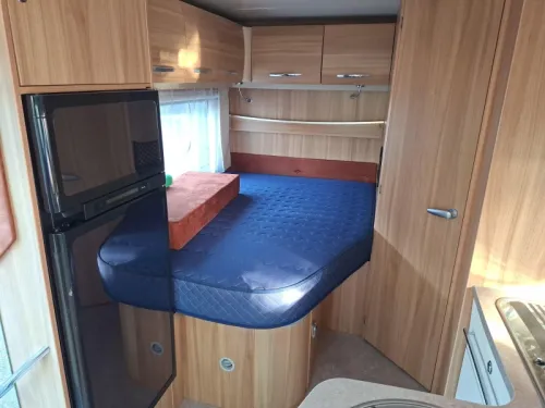 Challenger Genesis 38 complete and spacious Motorhome photo: 9