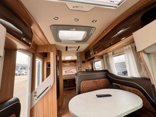 Knaus Sun Ti 700 LX Premium with Queen Bed photo: 9