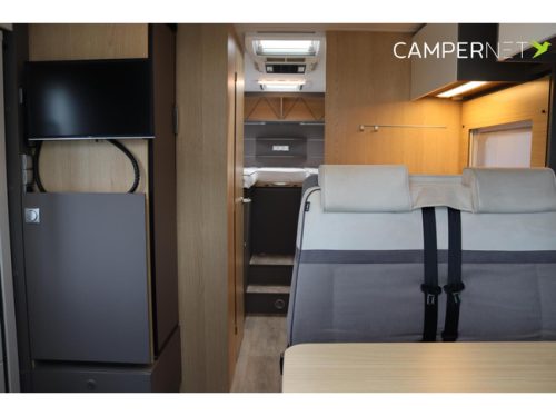 LMC Tourer Lift 730 165HP | Single beds | Separate shower | Pop-top roof | Bike rack | Solar panel | Bearlock | Roof air conditioning | Awning | photo: 8