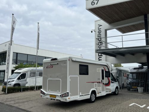 Challenger Graphite 348 QUEENSBED+HEFDach AUTOMAAT 170PK foto: 19