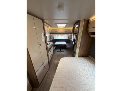 Hobby Excellent 560 WFU Incl. Mover and Awning photo: 21