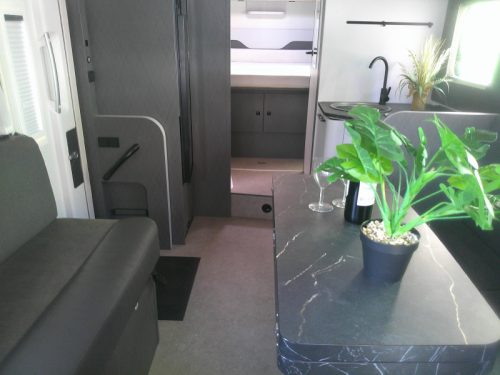Etrusco T 7400 QBC Face to face photo: 2