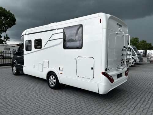 Hymer Tramp 695 S Mercedes/Queensbett/Hubbett Foto: 3