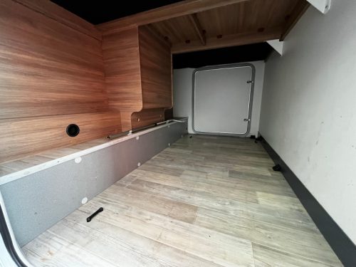Pilote P 746 GJ Wohnmobil, L&auml;ngsbetten  Foto: 14