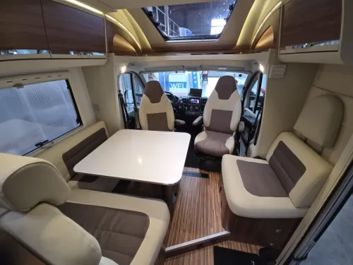 Adria Matrix M 670 SL , 5x Gurte/Schlafpl&auml;tze Foto: 8