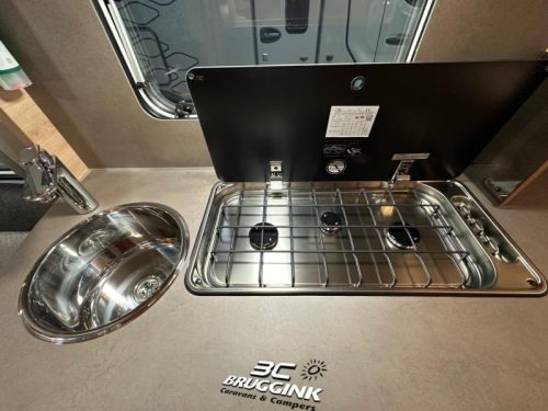 Knaus Sudwind 60 Years 450 FU French bed Underfloor heating  photo: 7