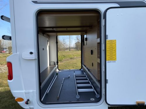 Adria Matrix Plus 670 DL SINGLE BEDS+LIFT BED photo: 13