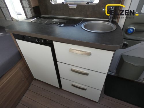 Knaus Sport Silver Selection 400 QD Mover, awning, bike rack. photo: 3