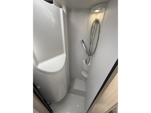Adria Compact Supreme DL Face-to-face - Automaat foto: 21