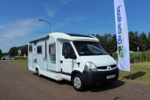 Knaus Sun Ti 700 Meg, Querbett, Garage, drehbare Vordersitze, Halbdinette, Sitzbank. Bj. 2008 Marum (Groningen) Foto: 38