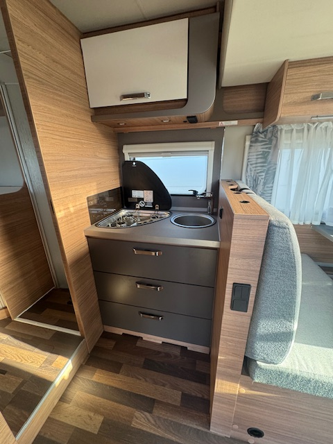 Knaus 700 MEG Foto: 11