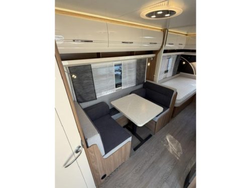 Hobby Excellent 460 SL Incl. Mover and Awning photo: 13