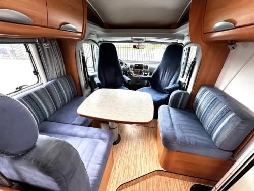 Hymer Tramp 664 SL Transverse bed/XXL garage/2007 photo: 8