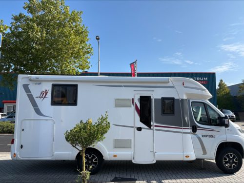 Rapido 686 F 1E EIGENAAR+LEVELYSTEEM Foto: 1