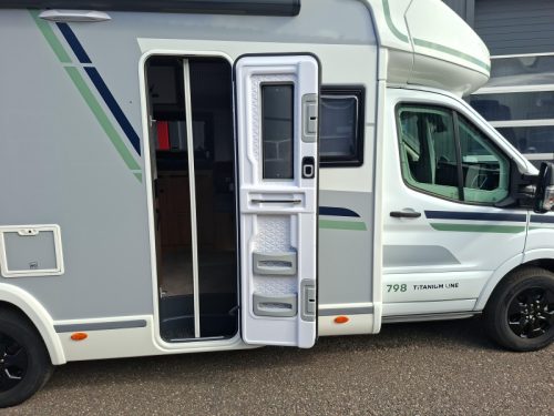 Chausson 798 Titanium Line luxe mit ger&auml;umigem Queensbett Foto: 22