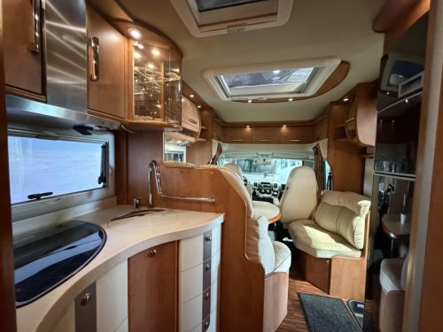 Carthago Chic C-Line T 5.0 QB French bed 5.0 180hp photo: 9