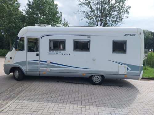 Hymer Eriba mit 44497 km und Dachklimaanlage Foto: 9