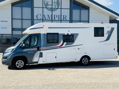 Rapido 696 F Premium Edition NUR 8.000 KM! Foto: 8
