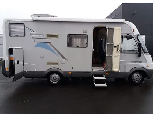 Fiat Hymer B 524 bunk bed
