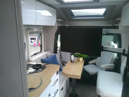 Hymer Tramp S 685 Wie neu! super komplett Foto: 6