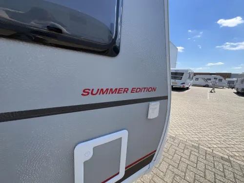 Dethleffs Summer Edition 560 FMK PRIMEUR-BUNK BED photo: 16