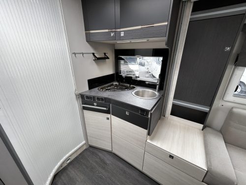 Challenger Etape Edition 270 Single beds/Automatic! photo: 11