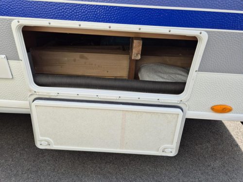 Hobby PRESTIGE 560 Kingsize Bed + Awning New type 2nd owner photo: 7