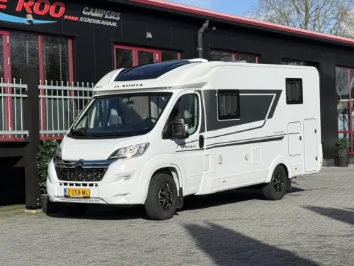 Adria Compact SL - L&auml;ngsbetten Foto: 7