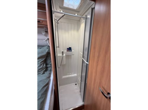 Hymer 598cl Queensbed, Face To Face, Very Spacious Bike Rack, Solar Panel photo: 22