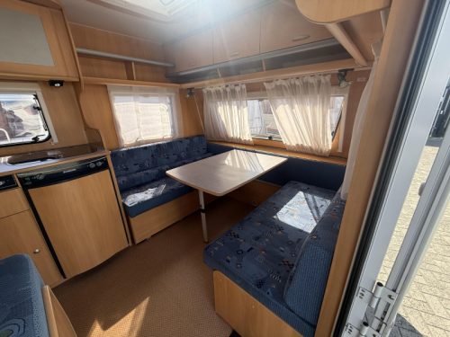 Dethleffs New Line 490 TK Etagenbett 1300KG Vorzelt Foto: 2