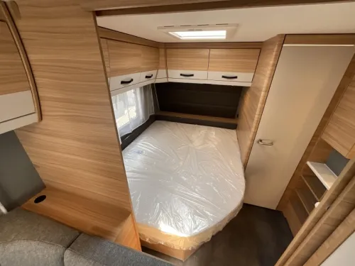 Dethleffs Summer Edition 560 FMK PRIMEUR-BUNK BED photo: 6