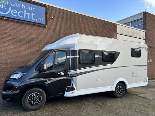 Sunlight T67S Automatic Adventure Single Beds photo: 5