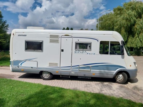 Hymer Eriba mit 44497 km und Dachklimaanlage Foto: 4