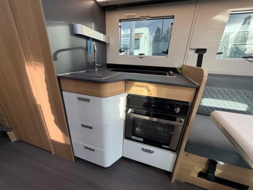 Adria Coral Plus 670 DL AUTOMAAT foto: 8