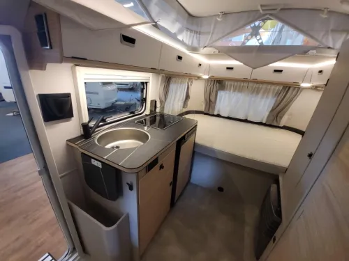 Eriba Touring 530 Silver Edition, komplett Foto: 11