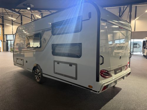 Knaus Sudwind Black Selection 500 QDK Etagenbett / Querbett Foto: 6