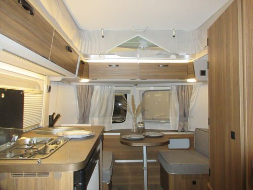 Eriba Touring 310 Schmal, leicht, dennoch ger&auml;umig! Foto: 10