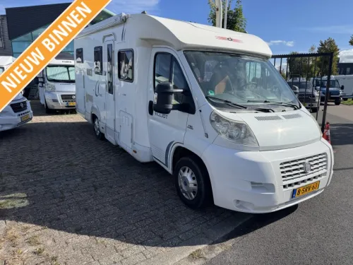Trigano Elliot 40S XXL garage dak Airco