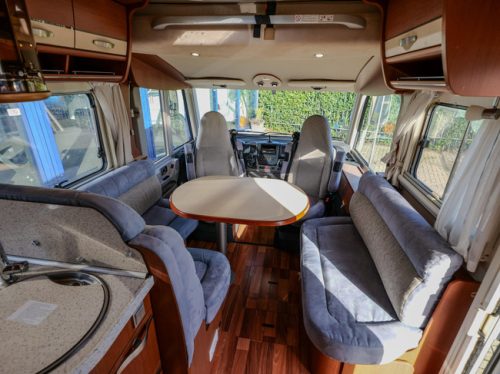 Hymer B 554 HEFBED FRANZ&Ouml;SISCHES BETT MODERN! Foto: 7