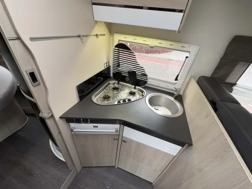 Chausson Flash 718 XLB Special Edition Roof Air Conditioner photo: 9