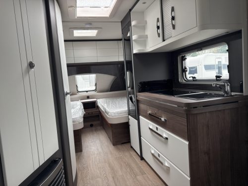Hobby Excellent Edition 495 UL Model 2026 photo : 2