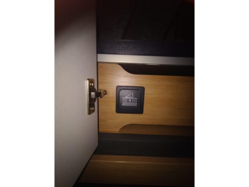 Knaus Sport 400 QD Thule Omnistor, Fu&szlig;bodenheizung Foto: 9
