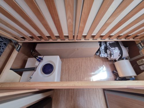 Adria Altea 390 PS 4 berths AWNING 2010 photo: 9